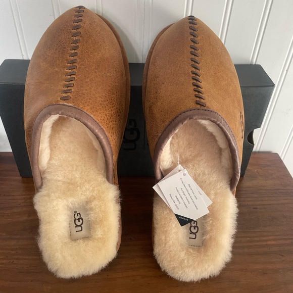 NWT Men’s Ugg Scuff Slippers - Picture 2 of 13